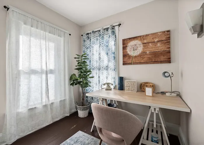 Osu 3Br Home, Office, Sleeps 6 Holiday home Columbus
