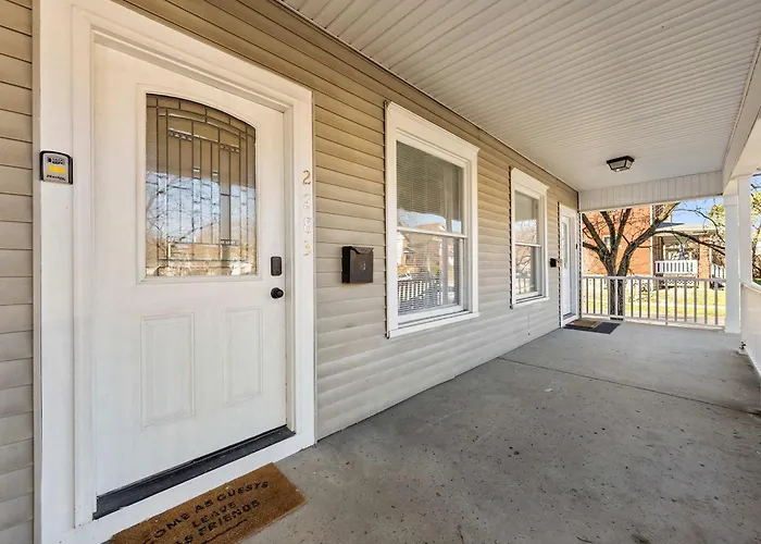 Holiday home Osu 3Br Home, Office, Sleeps 6 Columbus