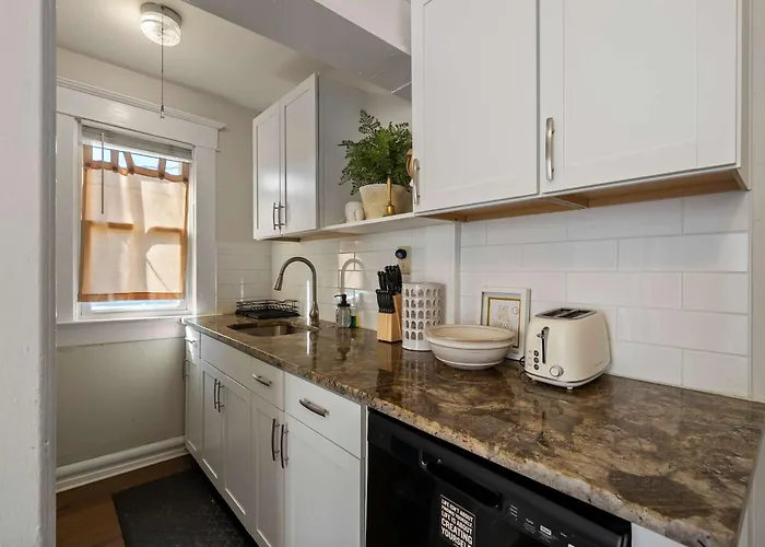 Osu 3Br Home, Office, Sleeps 6