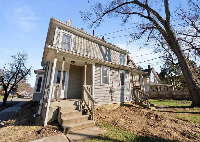 Holiday home Osu 3Br Home, Office, Sleeps 6 Columbus